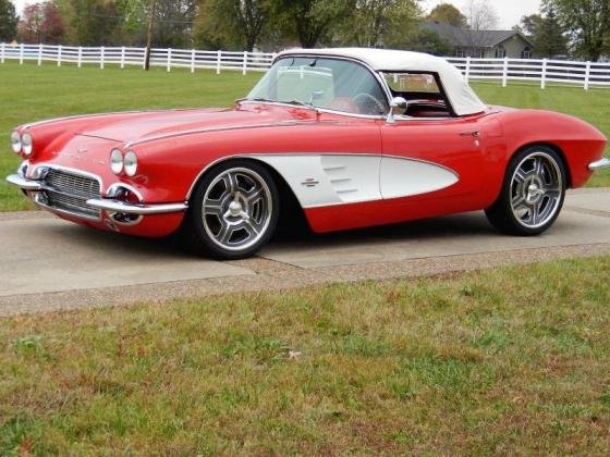 1961 Chevrolet Corvette Convertible