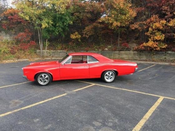 1967 Pontiac Le Mans Hardtop GTO Tribute