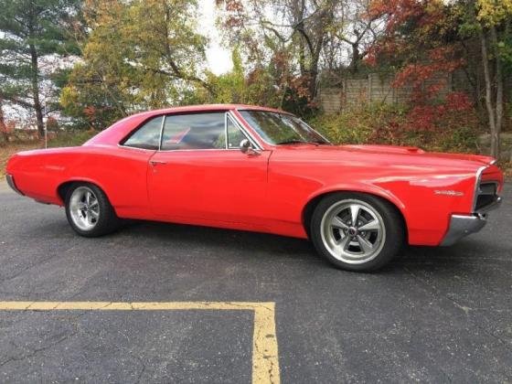 1967 Pontiac Le Mans Hardtop GTO Tribute