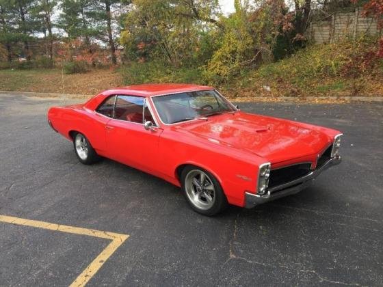 1967 Pontiac Le Mans Hardtop GTO Tribute