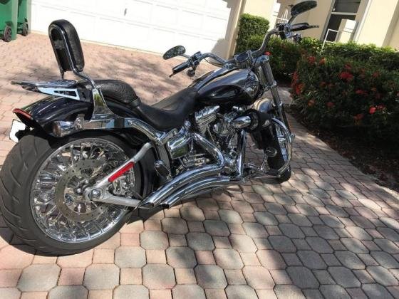 2013 Harley-Davidson Softail CVO Breakout