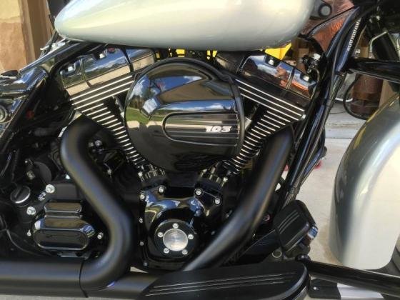 2014 Harley Davidson Street Glide FLHX Touring Bagger Silver