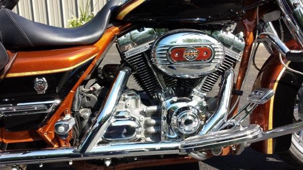 2008 Harley Davidson Touring Screamin Eagle Road King 105th Anniversary FLHRSE4