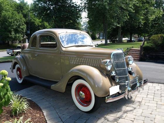 1935 Ford 5 Window