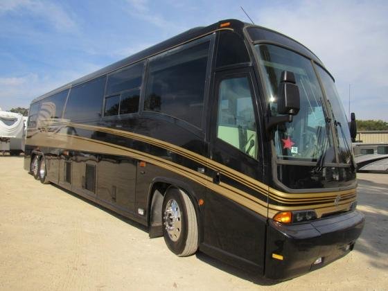 2000 MCI 45' Tour Bus RV Detroit series 60 Diesel motorhome not prevost