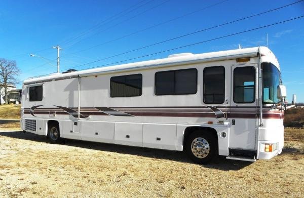 1996 Foretravel U295 40 FT Class A RV Luxury Motorhome Cummin