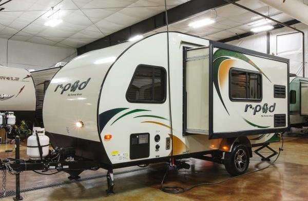 2015 Forest River R-Pod Model RP-179 Ultra Lite Travel Trailer