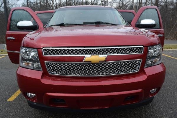 2014 Chevrolet Suburban 4WD LTZ-EDITION