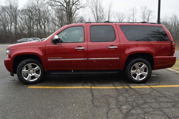 2014 Chevrolet Suburban 4WD LTZ-EDITION