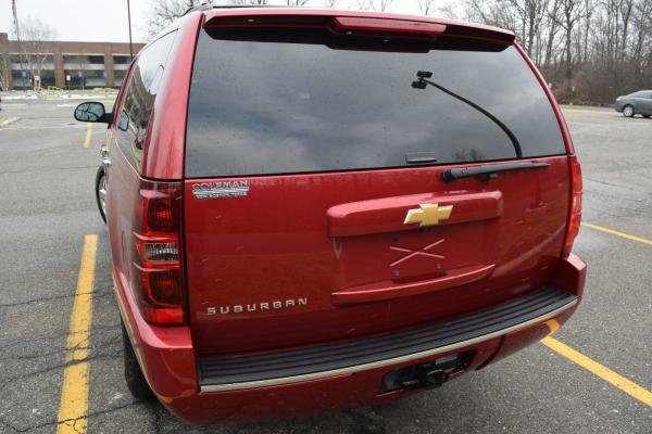 2014 Chevrolet Suburban 4WD LTZ-EDITION