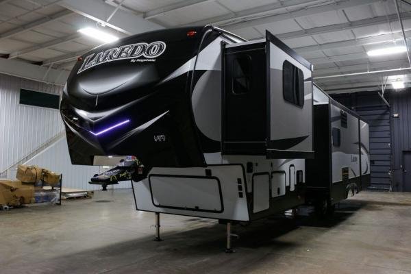 2017 Keystone Laredo 340FL - 5th Wheel Camper RV