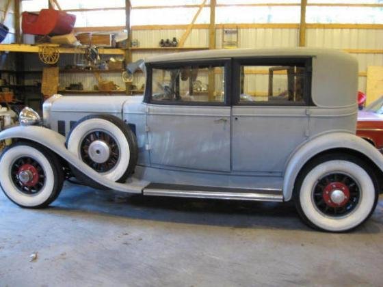 1931 Cadillac V8 Dual Side Mount Club Sedan