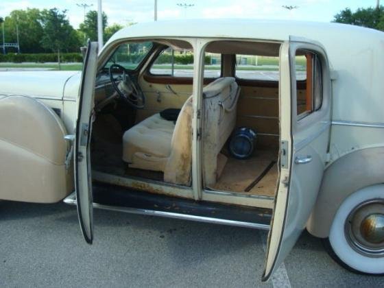 1939 Cadillac Fleetwood Series 75 Town Sedan