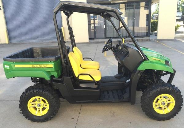 2016 JOHN DEERE GATOR XUV550 4X4 UTILITY