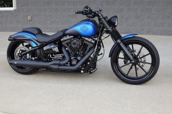 2016 Harley-Davidson Breakout FXSB