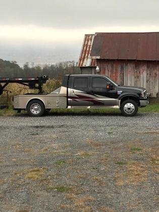 2004 Ford F-450 Crew Cab Hauler