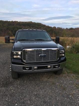 2004 Ford F-450 Crew Cab Hauler