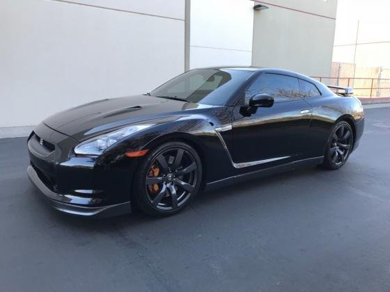 2010 Nissan GT-R AWD Premium