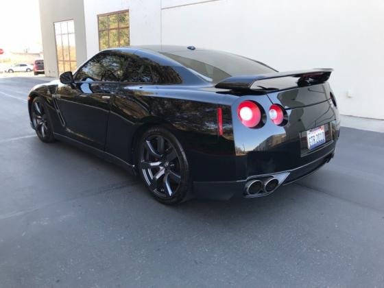 2010 Nissan GT-R AWD Premium