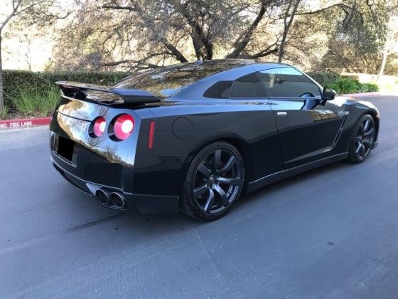 2010 Nissan GT-R AWD Premium