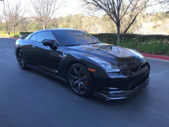 2010 Nissan GT-R AWD Premium