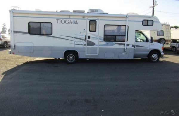 2003 Fleetwood Tioga 30ft Motorhome