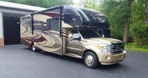 2017 Four Winds 35SD Motorhome Ford F550 XLT