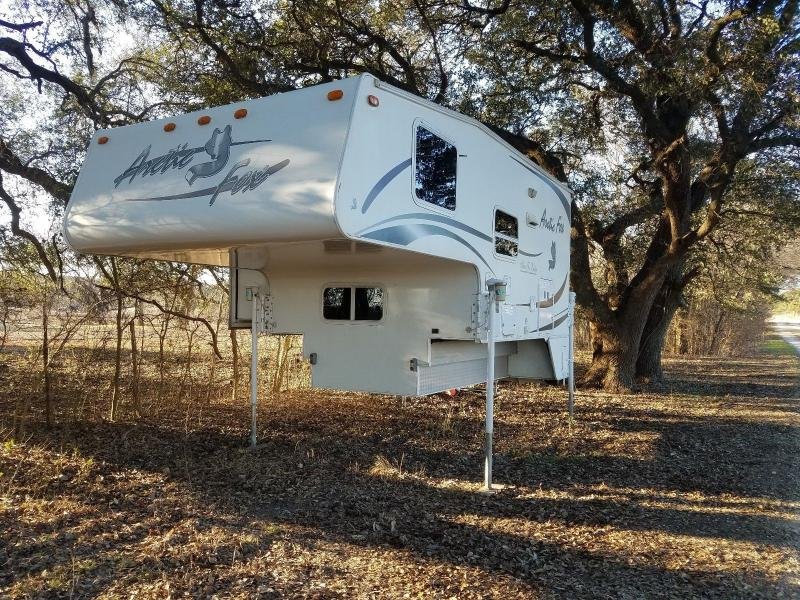 Motorhomes - 2008 Arctic Fox 990 Four Season Camper