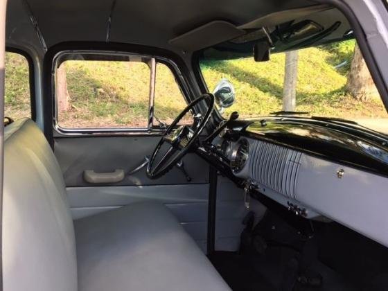 1955 Chevrolet 3100 Short-bed 5 Window