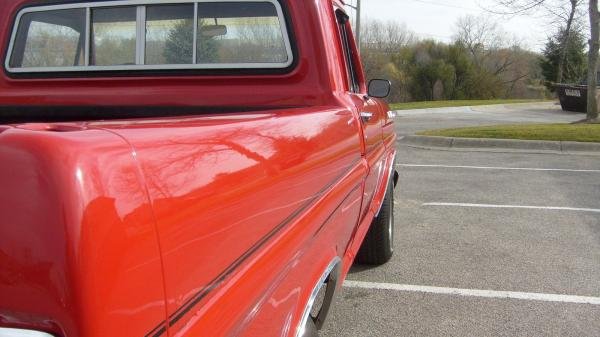 1968 FORD F100 SHORT BOX 2WD