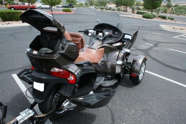 2012 CAN-AM SPYDER RT LIMITED WITH TRAILER