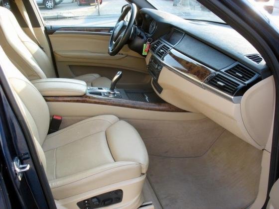 2012 BMW X5 xDrive 400HP