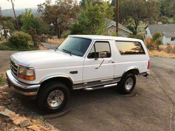 1994 Ford Bronco XLT 4 Wheel drive