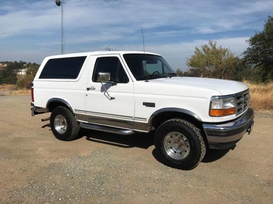 1994 Ford Bronco XLT 4 Wheel drive