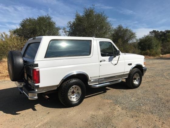 1994 Ford Bronco XLT 4 Wheel drive