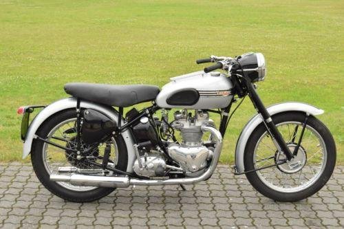 1952 Triumph T100 Tiger