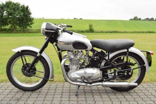 1952 Triumph T100 Tiger