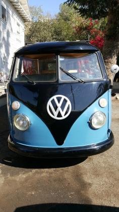1963 Volkswagen Bus Vanagon Camper Retro