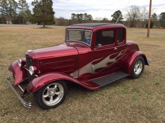 1932 Ford 5 Window Coupe