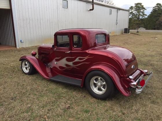 1932 Ford 5 Window Coupe