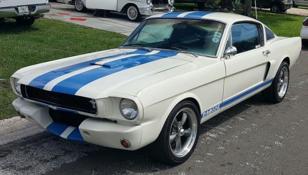 1966 Ford Mustang 2+2 Fastback GT-350