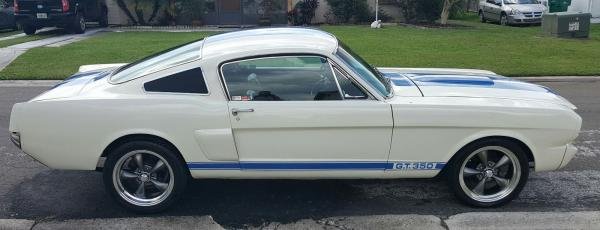 1966 Ford Mustang 2+2 Fastback GT-350