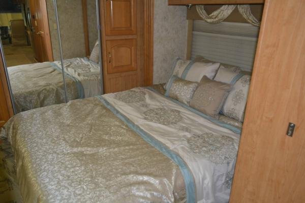 2005 Forest River Charleston 39 ft Diesel Pusher Coach RV