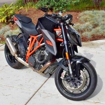 2016 KTM 1290 Super Duke R