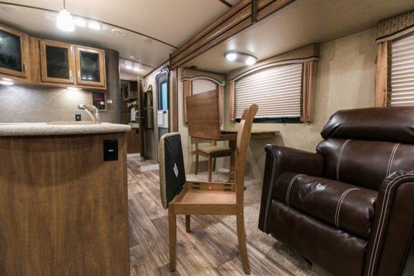 2016 Keystone Laredo 314RE Camper RV Travel Trailer