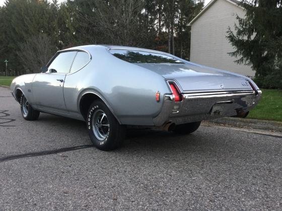 1969 Oldsmobile Cutlass 442 W-30