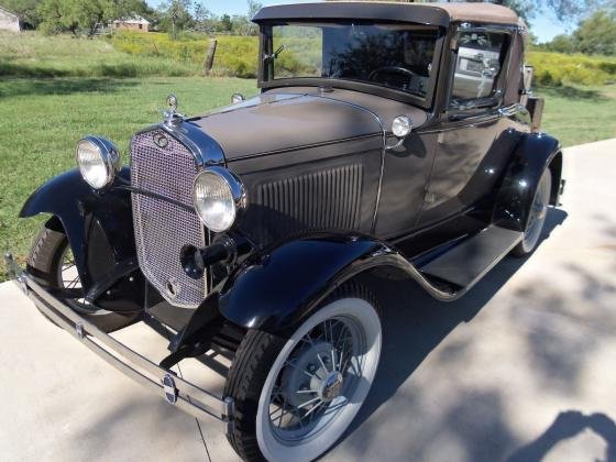 1931 Ford Model A Deluxe Sport Coupe