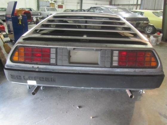 1981 DeLorean DMC 12 Base Coupe 2-Door 2.9L