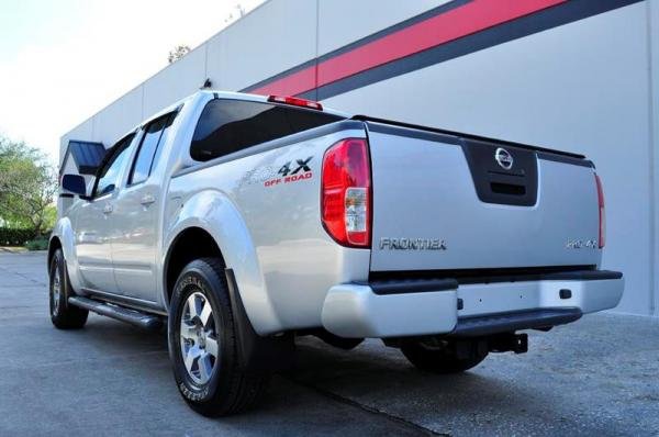 2012 Nissan Frontier PRO 4X 4x4 Crew Cab SWB Pickup 5A