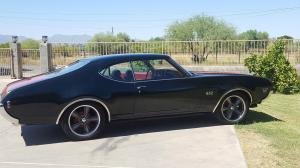 1969 Oldsmobile 442 W-32 Holiday Coupe